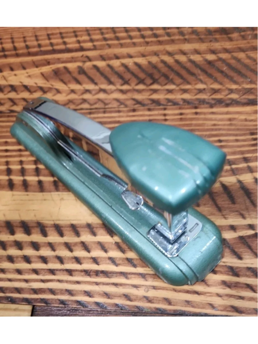 Vintage MCM Mid Century Swingline #4 Speed Stapler In Teal Works Great!